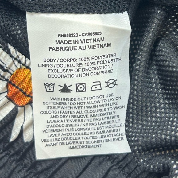 Men’s Nike Flow Swim Trunks. Daisy Sportswear Sports Essentials. Size M. - Picture 8 of 8